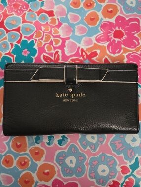 Kate Spade Black Bow, Black & White Stripe Interior Lg Capacity Leather Wallet